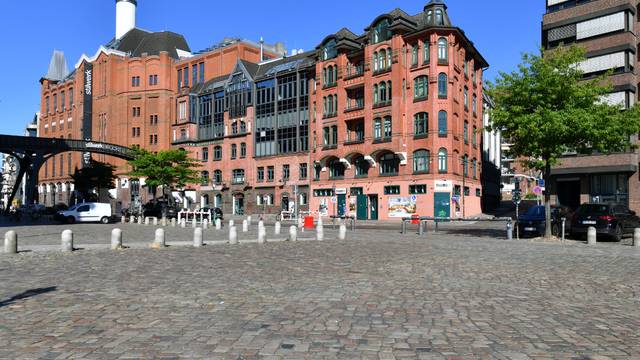 s_fld164_image Hahn Immobilien - Zwei Luxus-Eigen­tums­wohnungen in Hamburgs Hafen-City