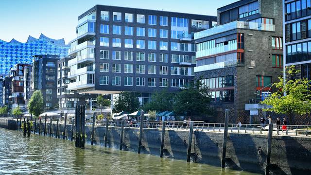 s_fld164_h_1204 Hahn Immobilien - Zwei Luxus-Eigen­tums­wohnungen in Hamburgs Hafen-City
